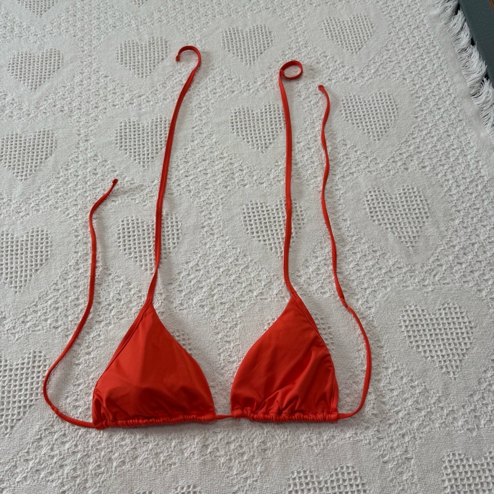 🍓Orange Triangle Bikini Top (M?)